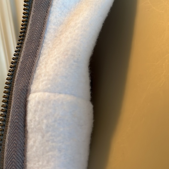 Lululemon Scuba Hoodie - Gray Zigzag - Size 10 - Picture 3 of 8